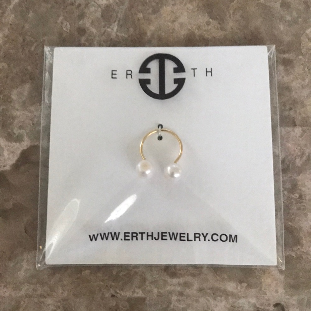 NWT Erth TU Y YO Ring